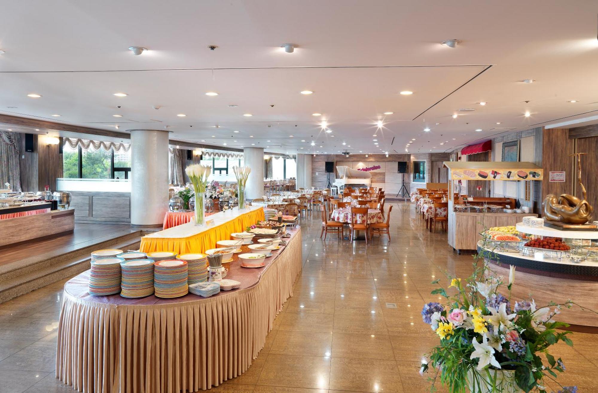 The K Hotel Гиеонгджу Екстериор снимка