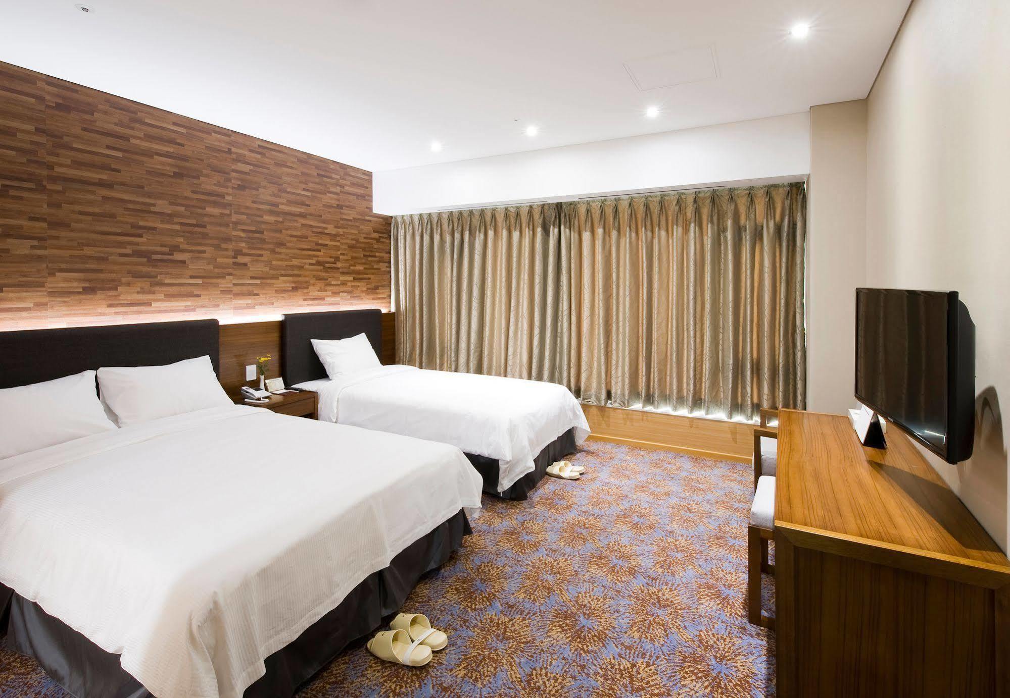 The K Hotel Гиеонгджу Екстериор снимка